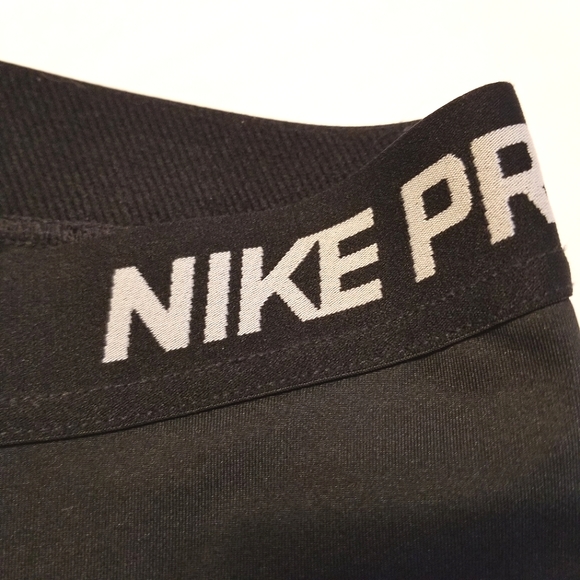 Nike Pro Dri-Fit Capris - Picture 4 of 5